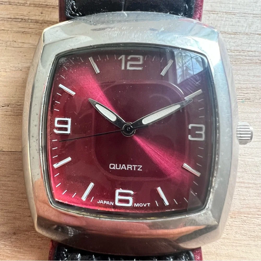 Unbranded rectangular red dial black leather watch NEW BATTERY